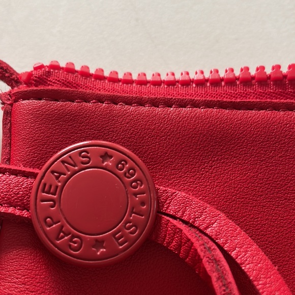 Gap wristlet / clutch - Picture 6 of 10